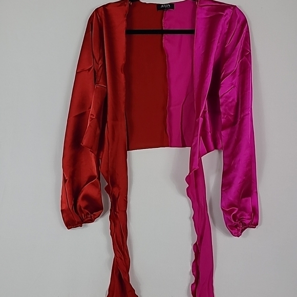 NEW JULIA by Love J Satin Red Pink Tie Front Crop Top Blouse Sz M - Picture 6 of 11